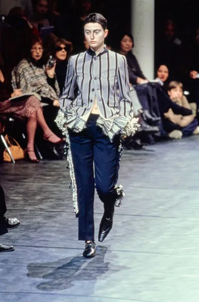 コムデギャルソン 2000秋冬 LOOK 27