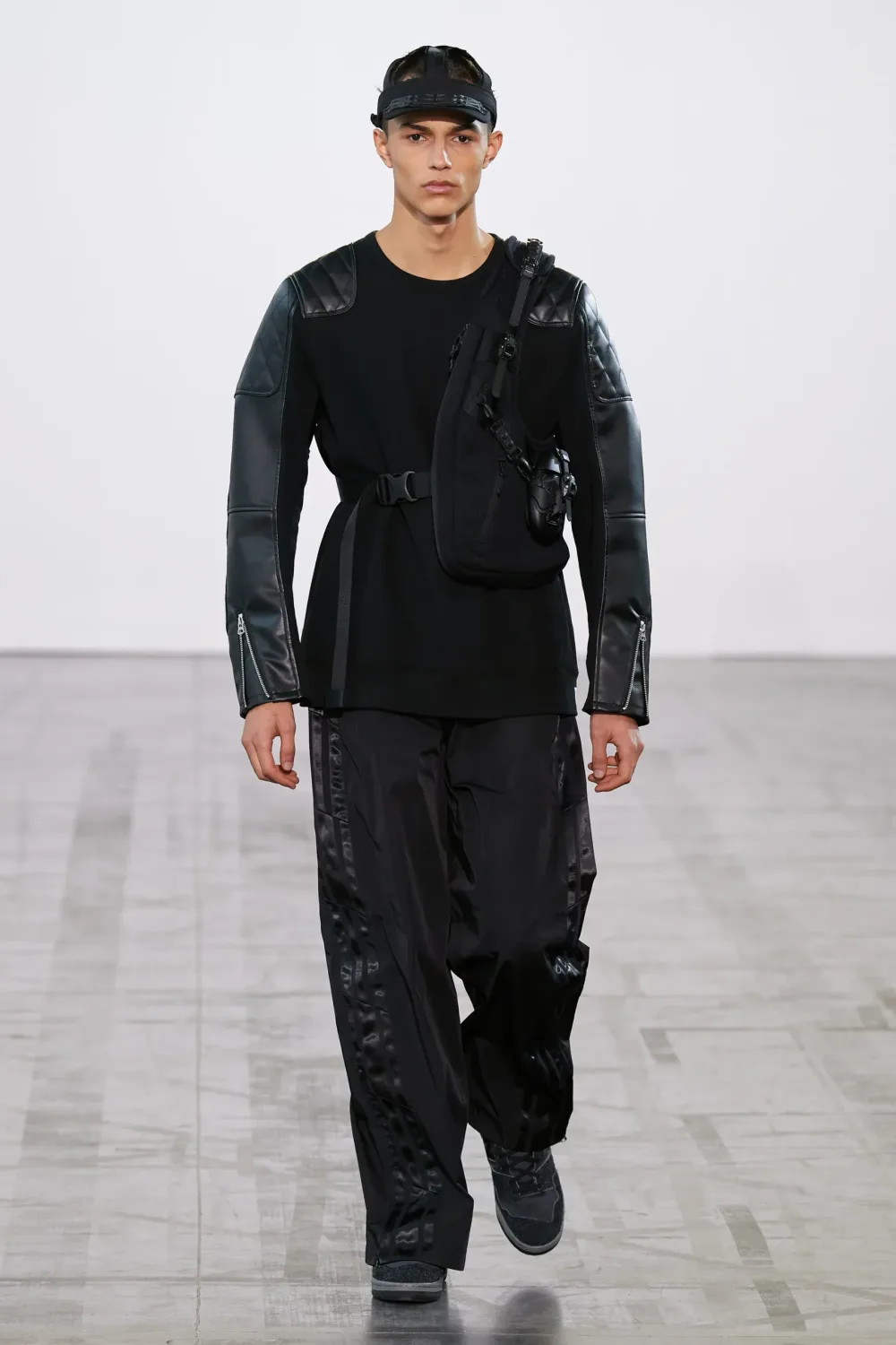 ジュンヤワタナベマン 2023年秋冬 LOOK 11
