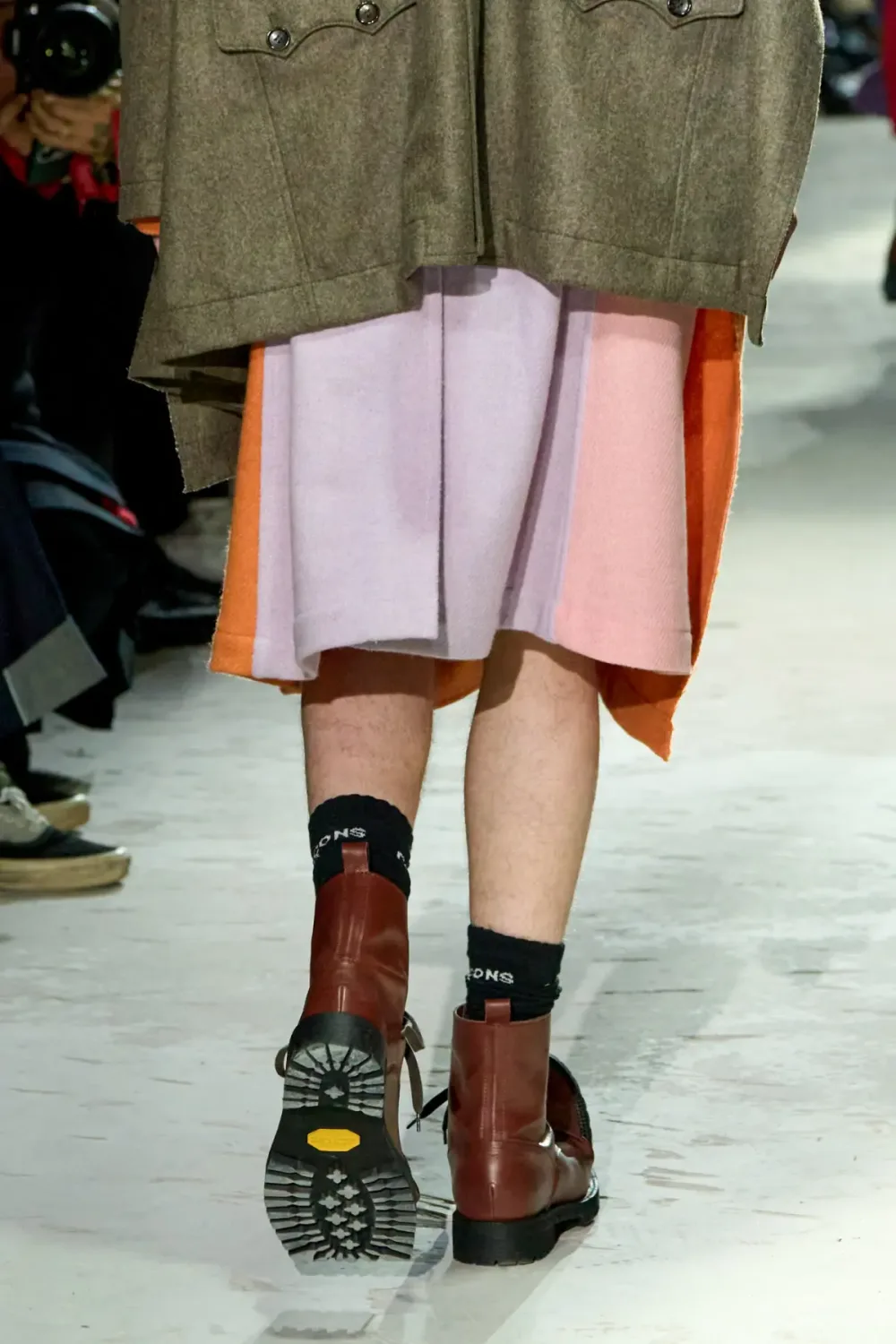 コムデギャルソンオムプリュス 2025年秋冬 LOOK 34 / VIEW 6