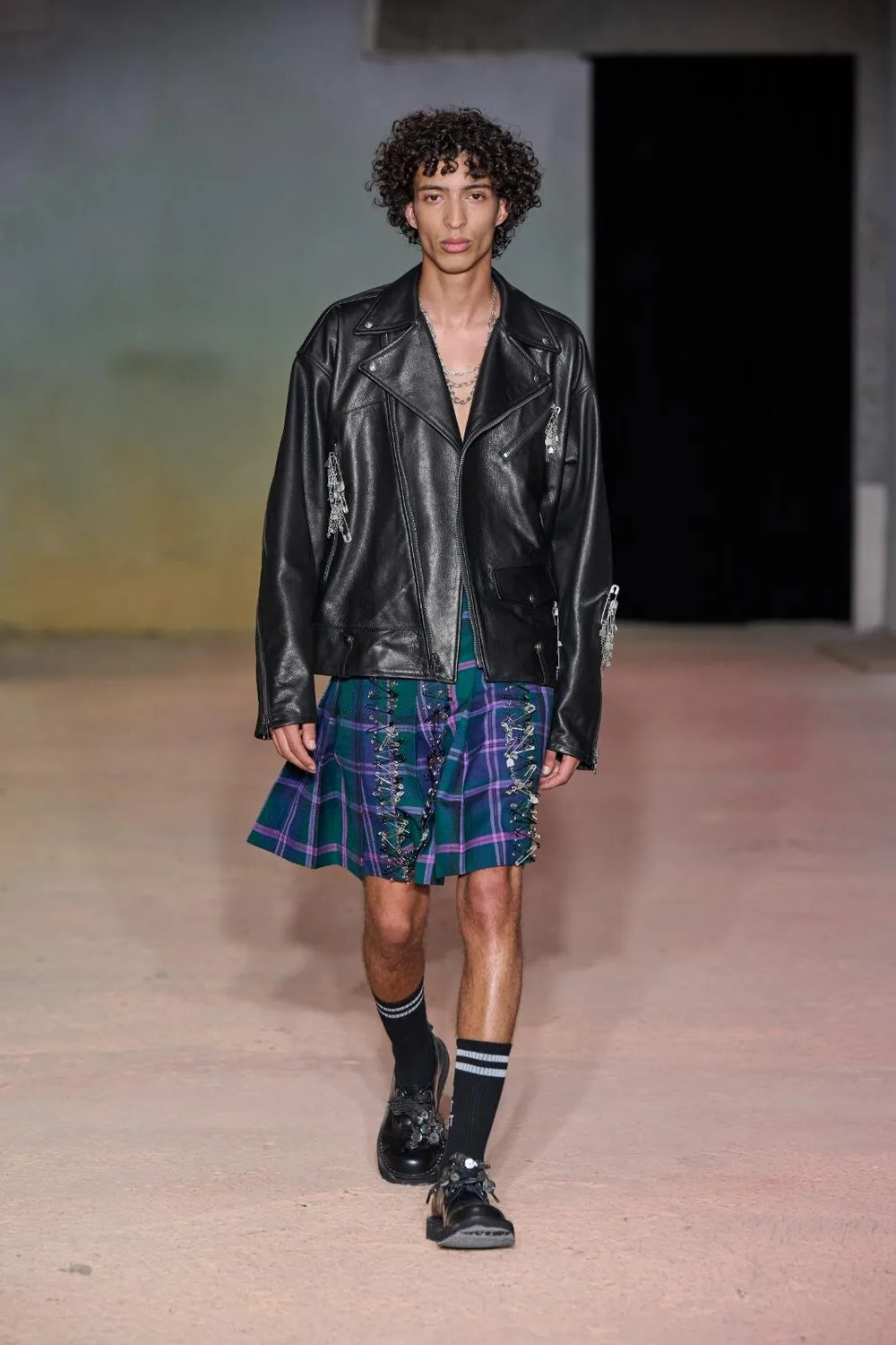 ディーエスエムケイニノミヤ 2027年春夏 LOOK 7