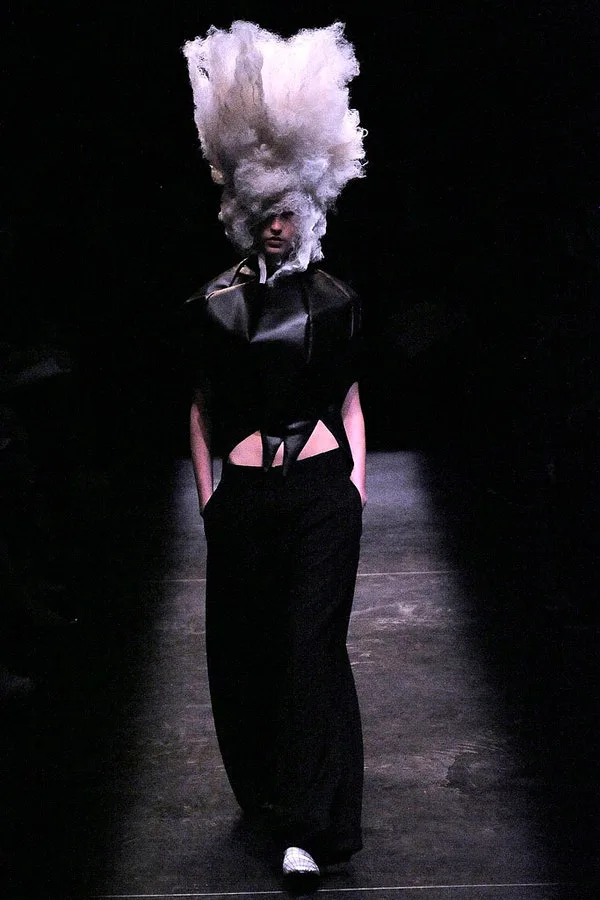 コムデギャルソン 2009春夏 LOOK 3