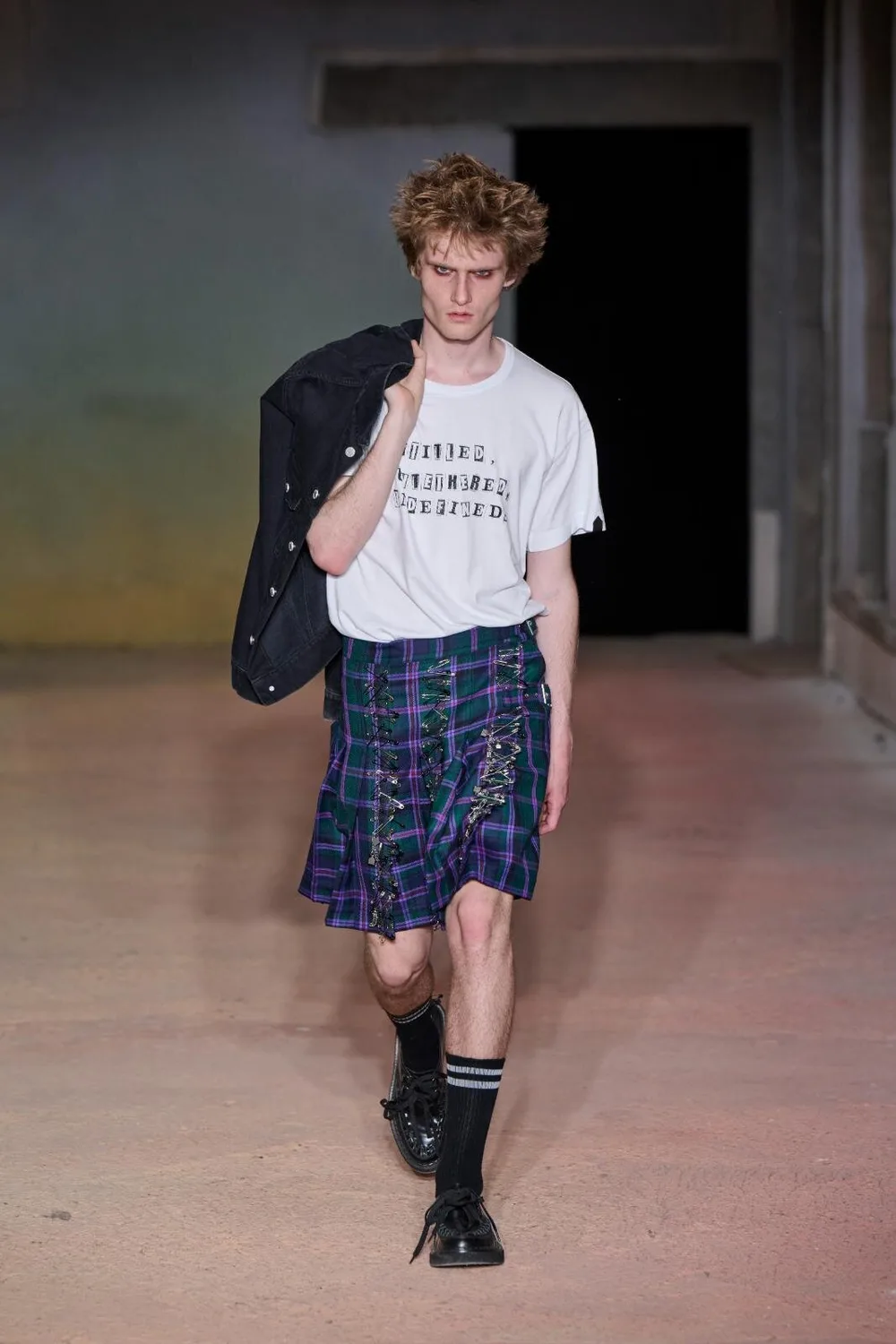 ディーエスエムケイニノミヤ 2027年春夏 LOOK 9