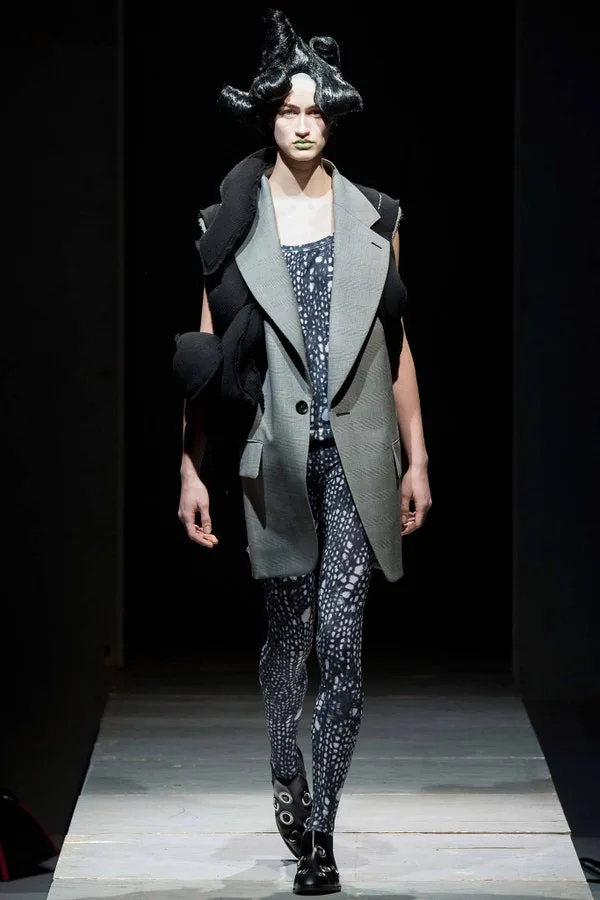 コムデギャルソン 2014秋冬 LOOK 16