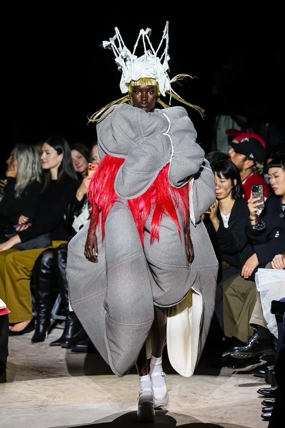 コムデギャルソン 2027年春夏 LOOK 5