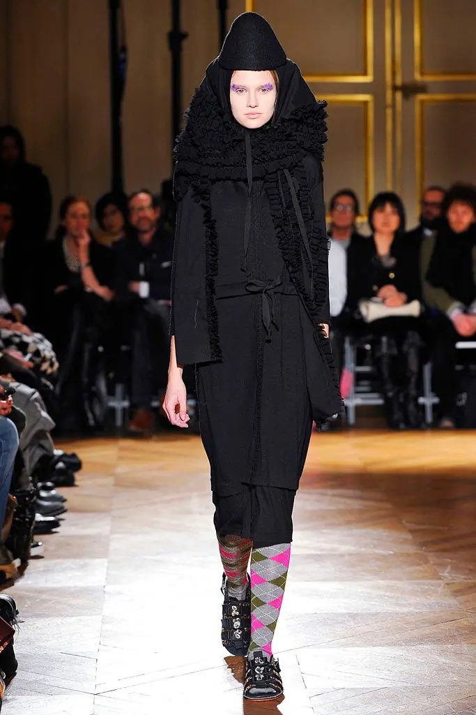 タオ 2010年秋冬 LOOK 23