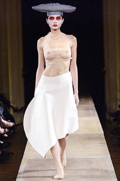コムデギャルソン 2004春夏 LOOK 15