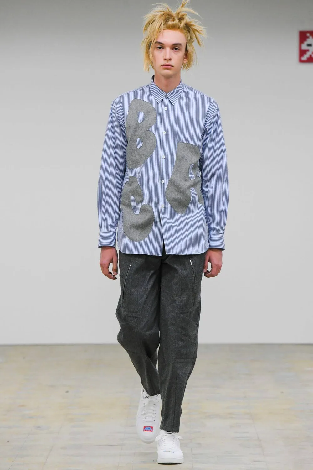 コムデギャルソンシャツ 2022年秋冬 LOOK 9