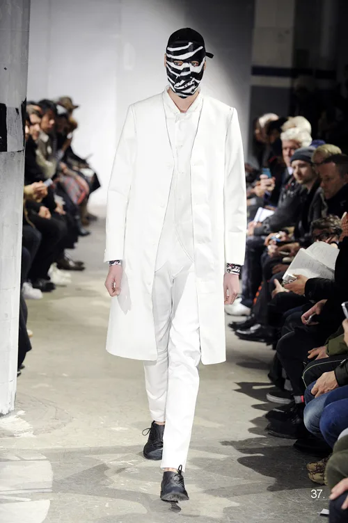 コムデギャルソンオムプリュス 2015秋冬 LOOK 37
