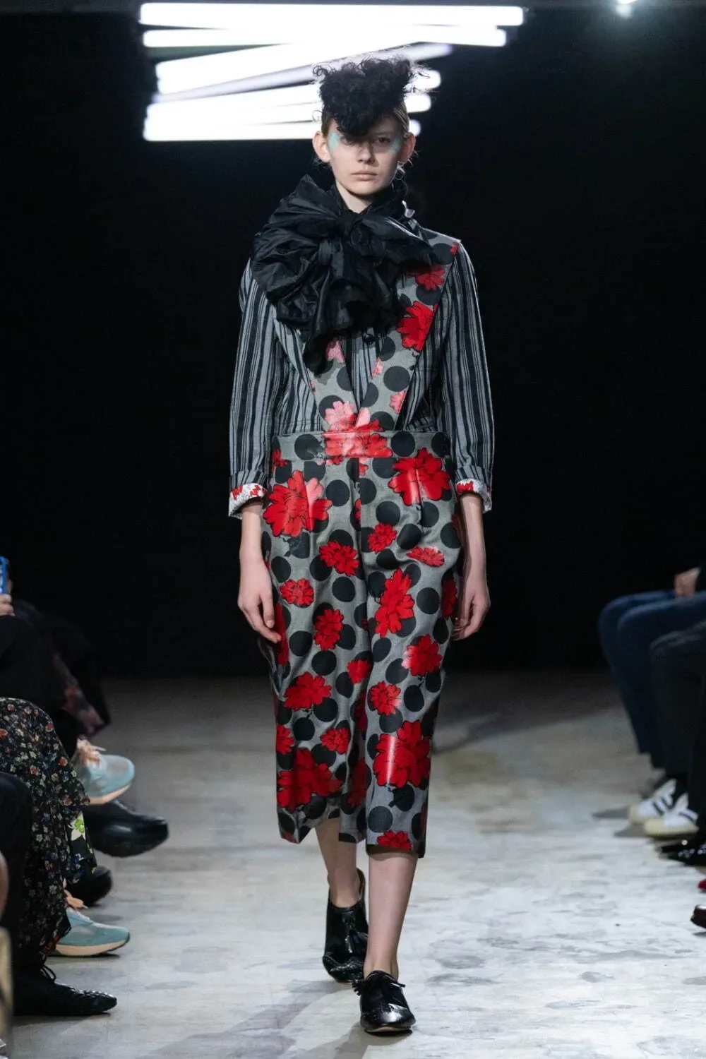 タオ 2023年春夏 LOOK 16