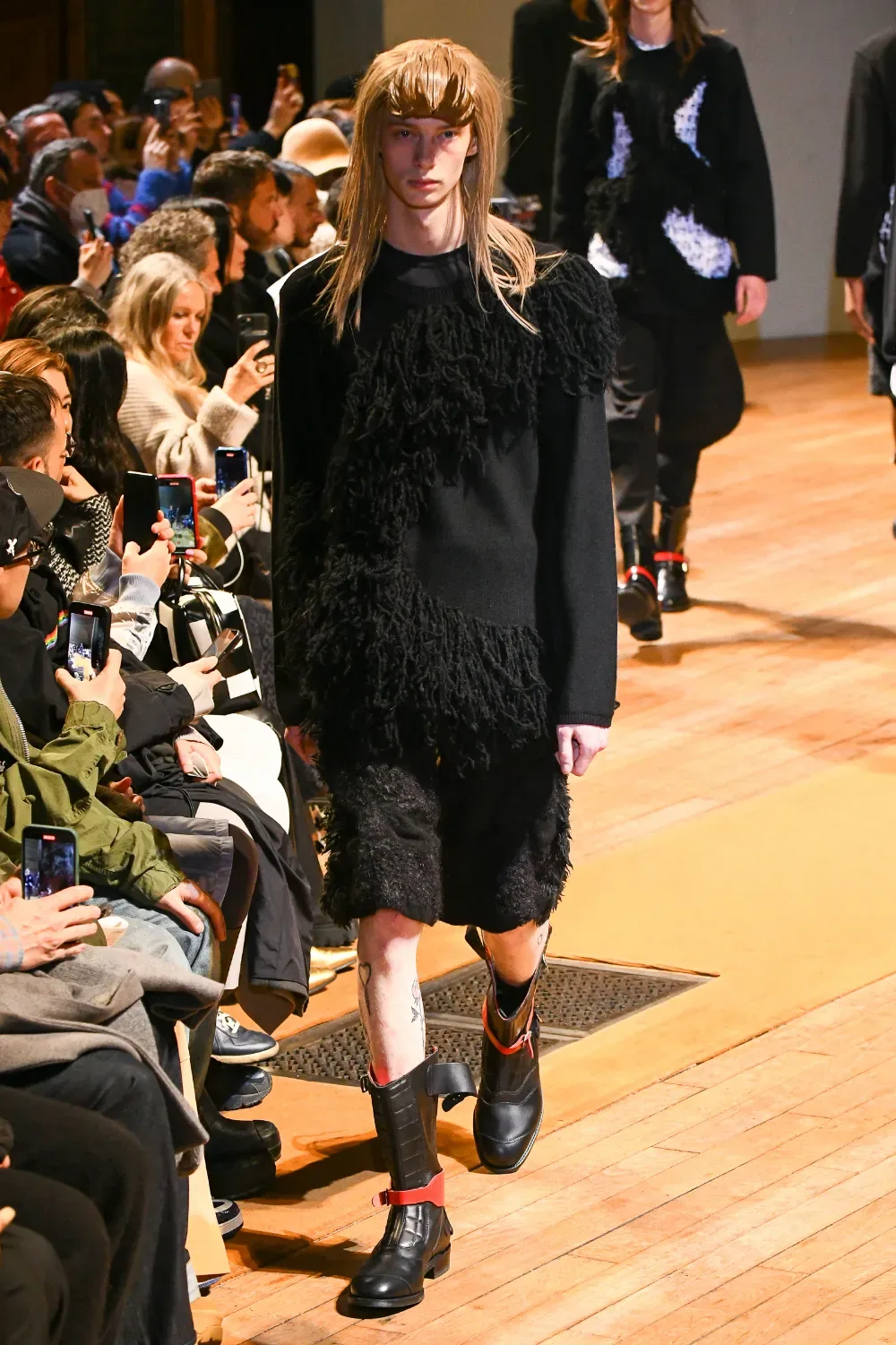 コムデギャルソンオムプリュス 2023年秋冬 LOOK 37