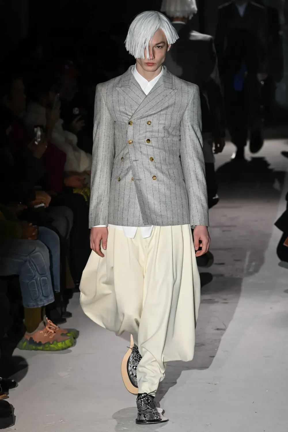 コムデギャルソンオムプリュス 2024年秋冬 LOOK 33