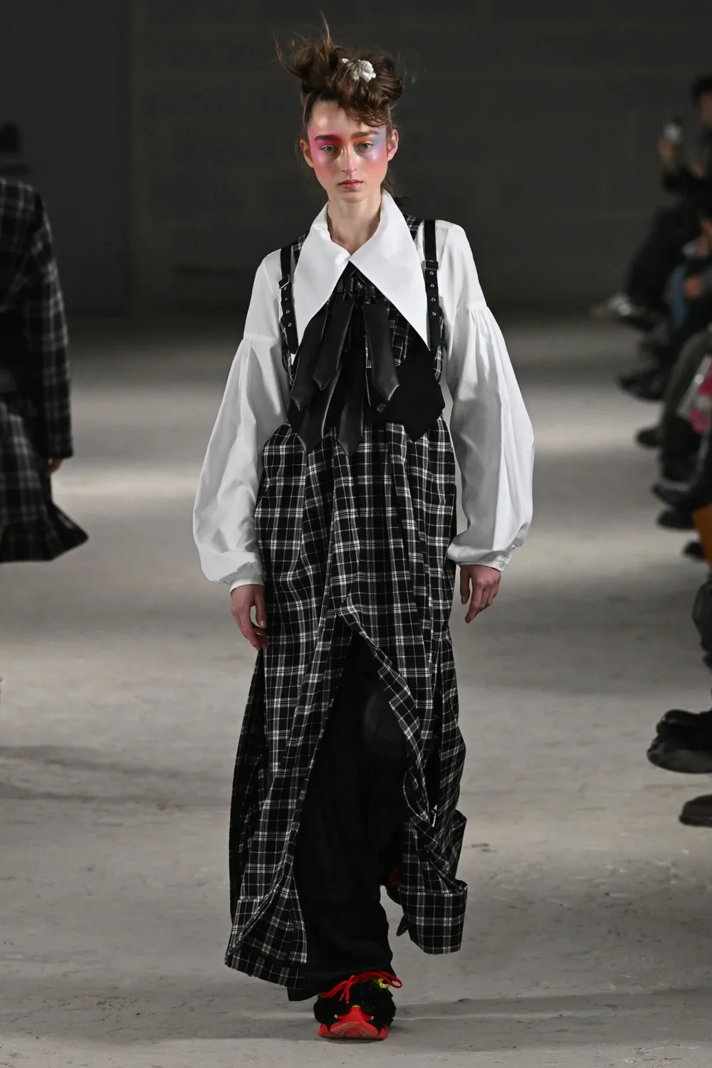 ノワールケイニノミヤ 2024年秋冬 LOOK 17