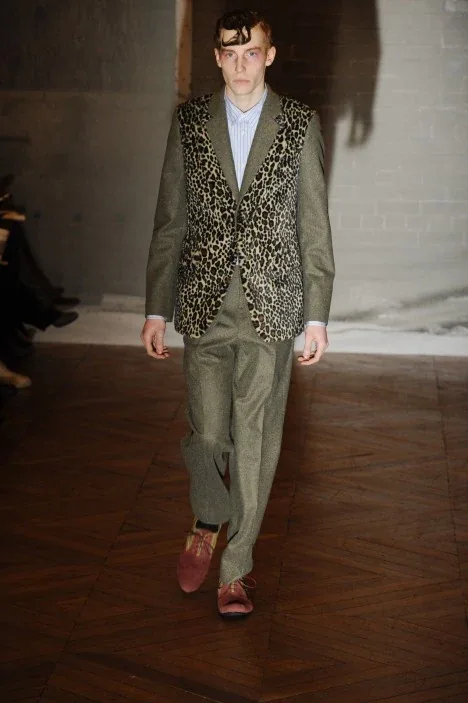 コムデギャルソンオムプリュス 2009秋冬 LOOK 9