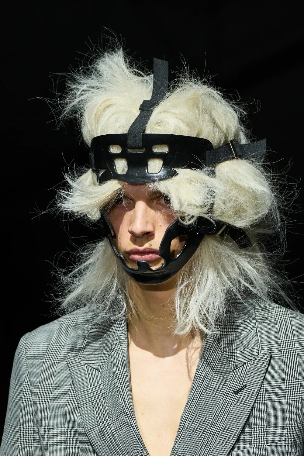 コムデギャルソンオムプリュス 2026年秋冬 LOOK 8 / VIEW 2
