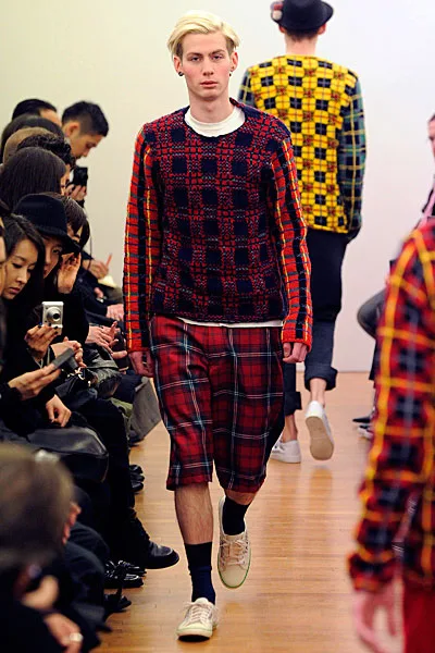 コムデギャルソンシャツ 2010秋冬 LOOK 5
