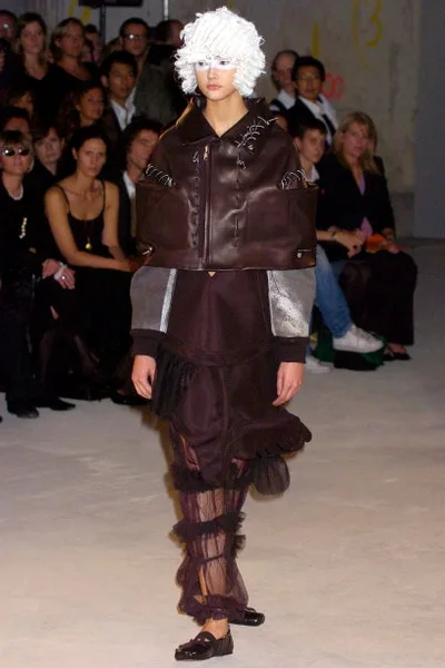 コムデギャルソン 2005春夏 LOOK 2