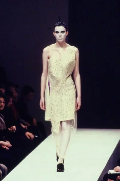 コムデギャルソン 1997秋冬 LOOK 17