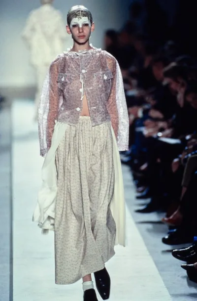 コムデギャルソン 2002春夏 LOOK 5
