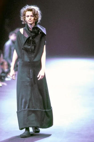 コムデギャルソン 1992秋冬 LOOK 10
