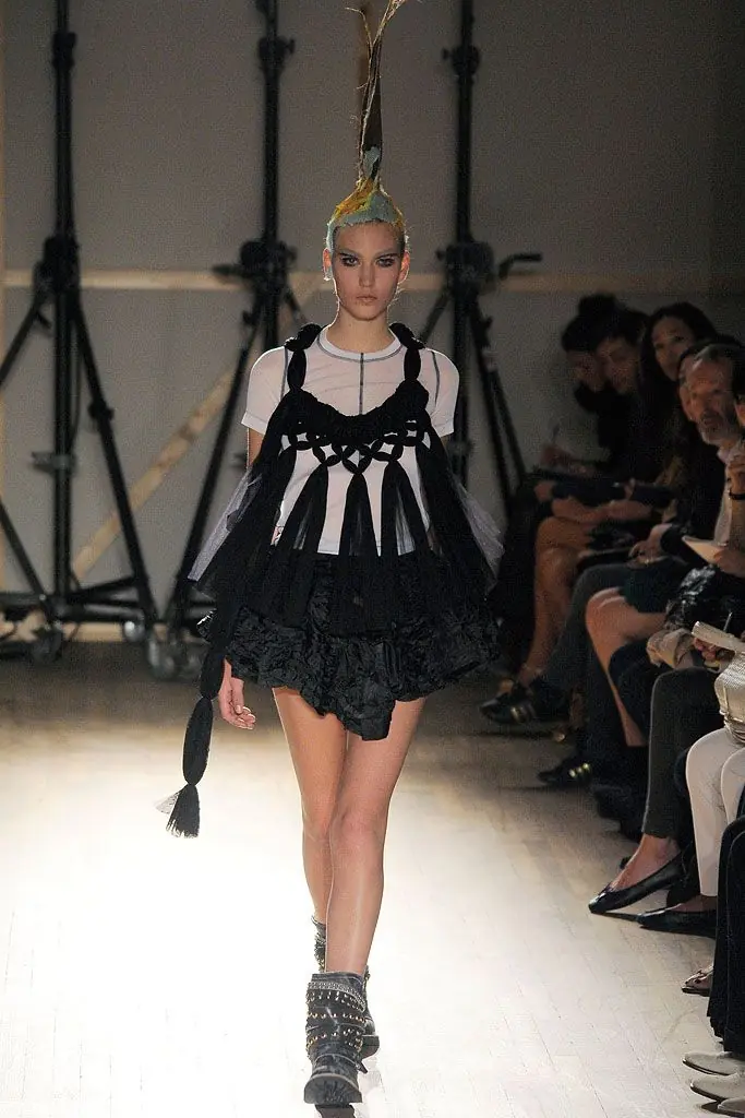 タオ 2010年春夏 LOOK 30