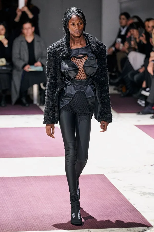 コムデギャルソン 2019秋冬 LOOK 22