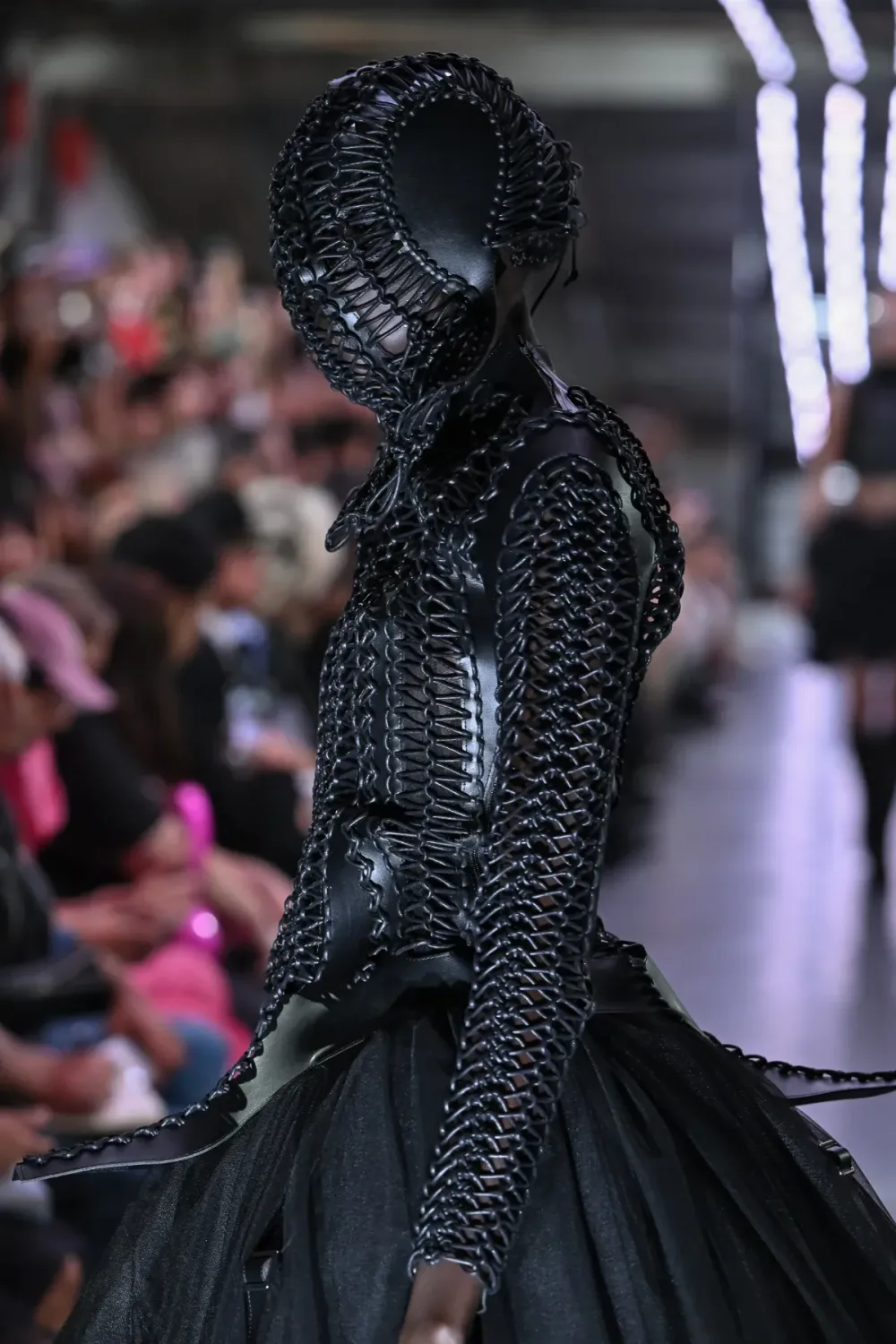 ノワールケイニノミヤ 2024年春夏 LOOK 1 / VIEW 3
