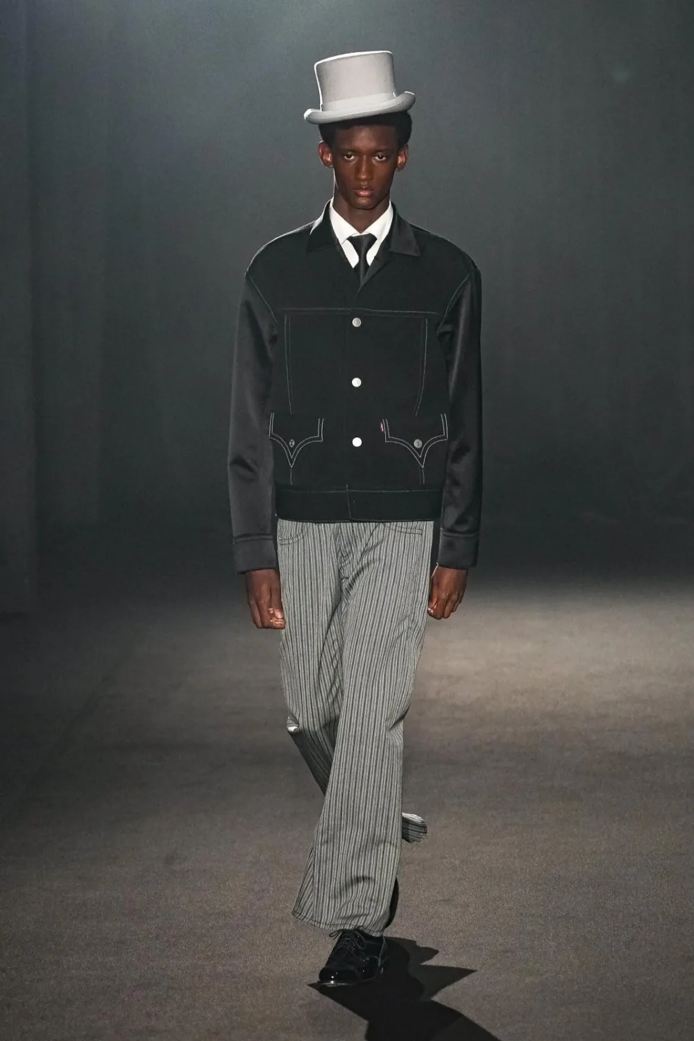 ジュンヤワタナベマン 2026年秋冬 LOOK 6