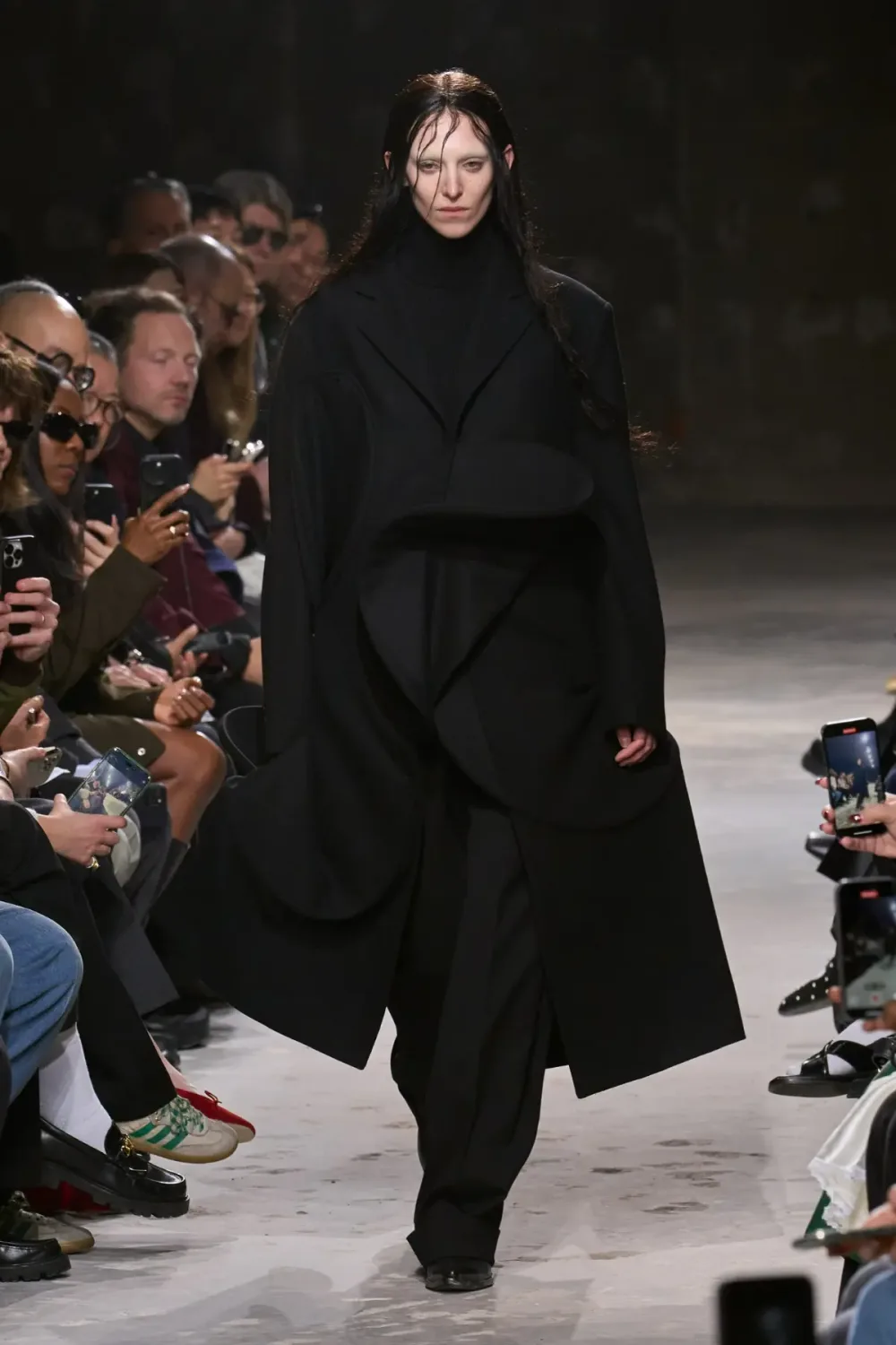 ジュンヤワタナベ 2025年秋冬 LOOK 18