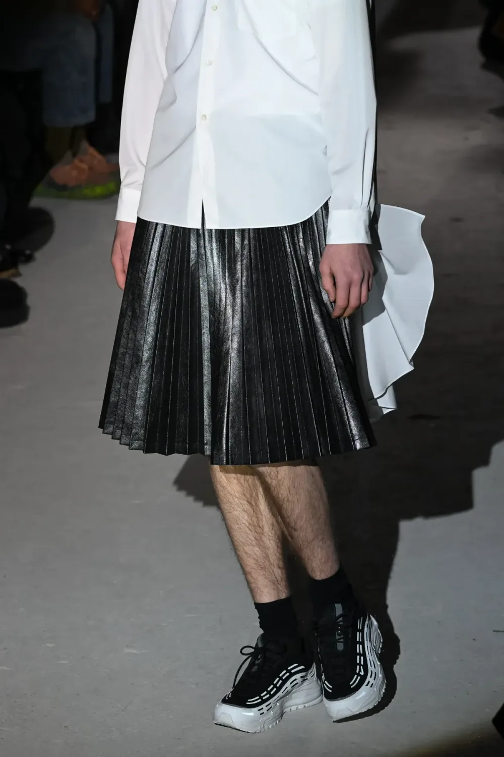 コムデギャルソンオムプリュス 2024年秋冬 LOOK 14 / VIEW 2