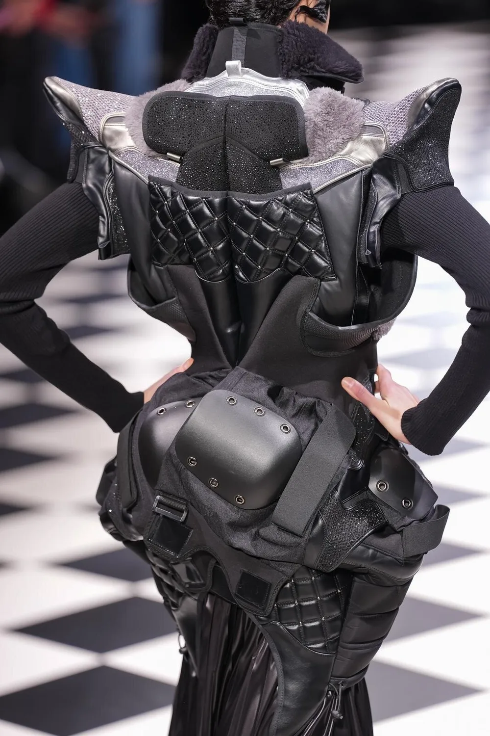 ジュンヤワタナベ 2026年秋冬 LOOK 19 / VIEW 4