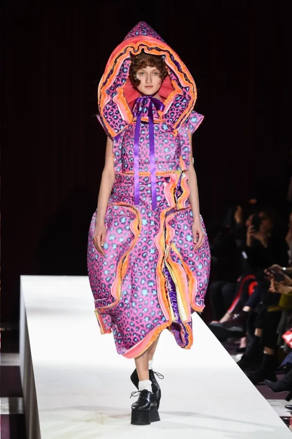 コムデギャルソン 2018秋冬 LOOK 11