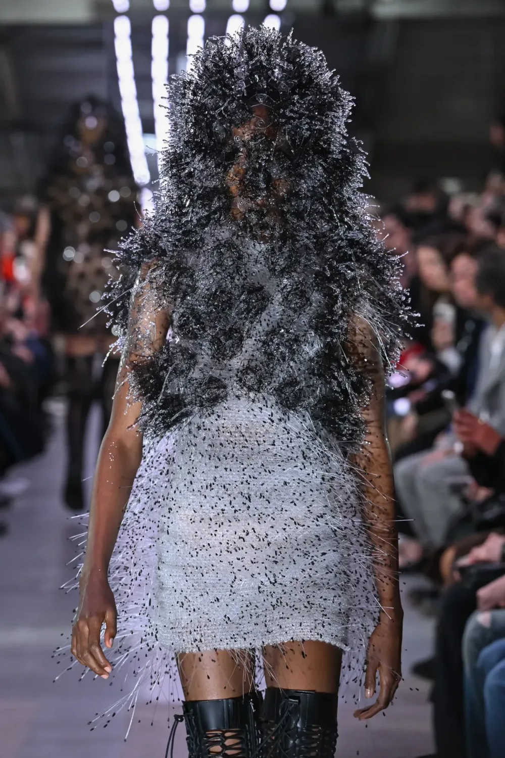 ノワールケイニノミヤ 2024年春夏 LOOK 20 / VIEW 2