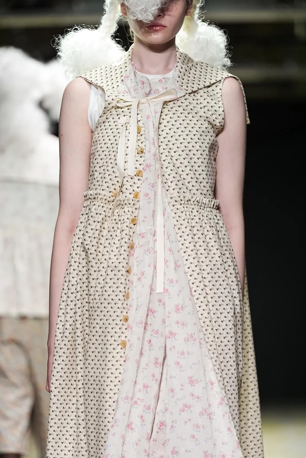タオ 2027年春夏 LOOK 28 / VIEW 2