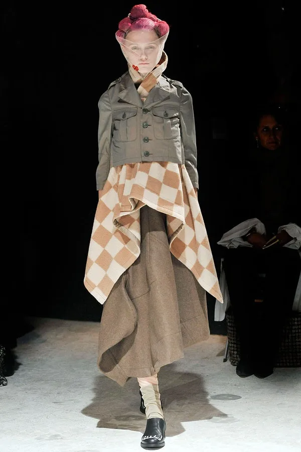 コムデギャルソン 2009秋冬 LOOK 31