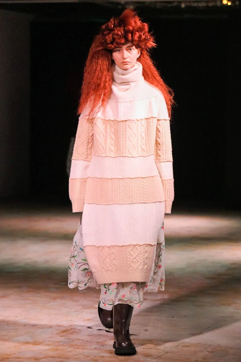タオ 2022年秋冬 LOOK 19