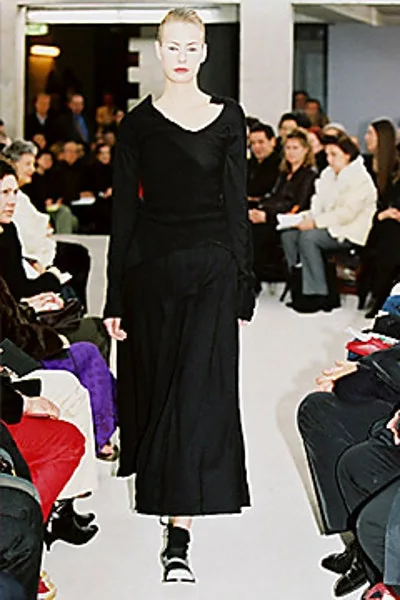 コムデギャルソン 2002秋冬 LOOK 7