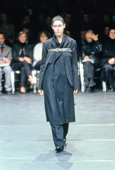 コムデギャルソン 2000秋冬 LOOK 15