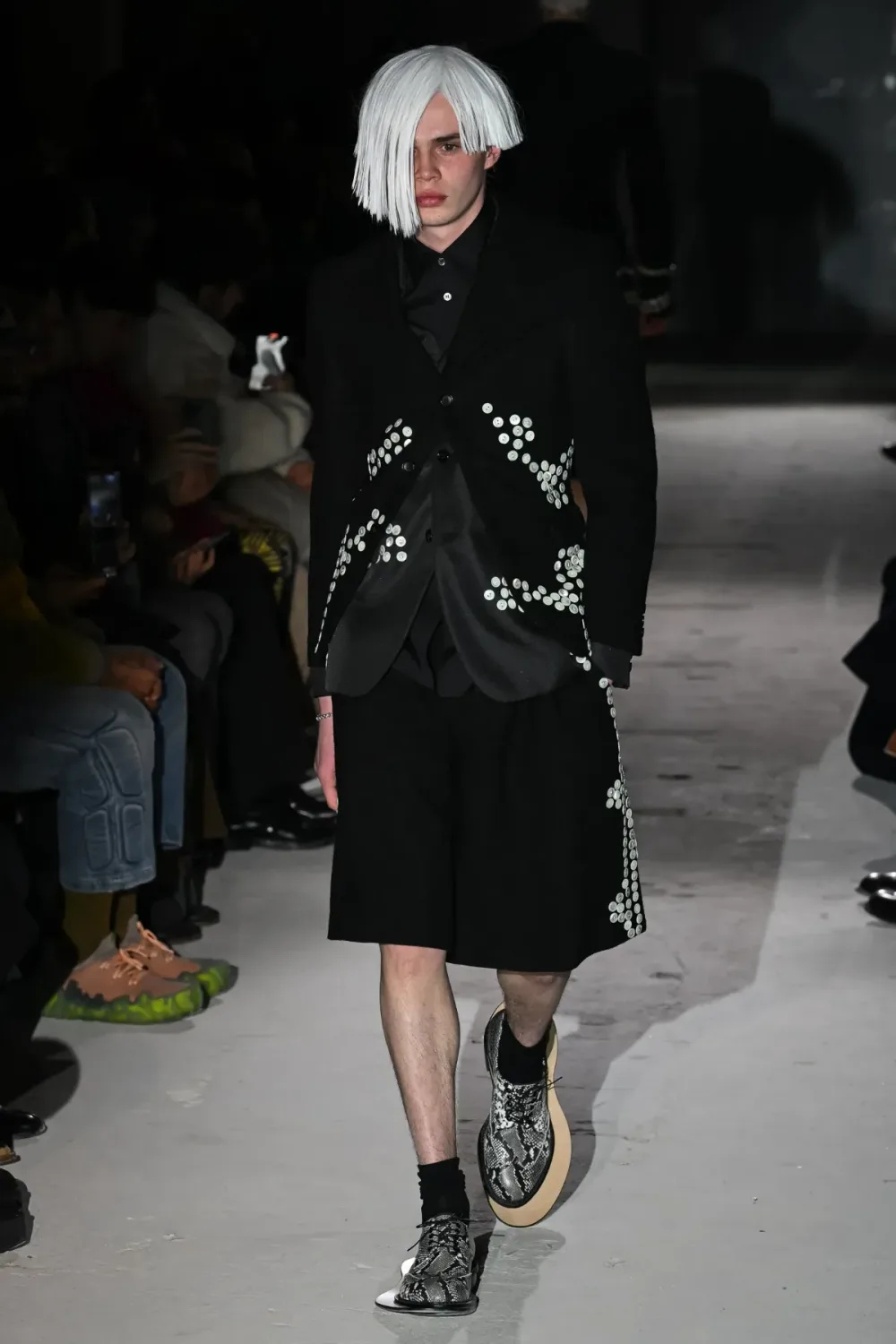 コムデギャルソンオムプリュス 2024年秋冬 LOOK 11