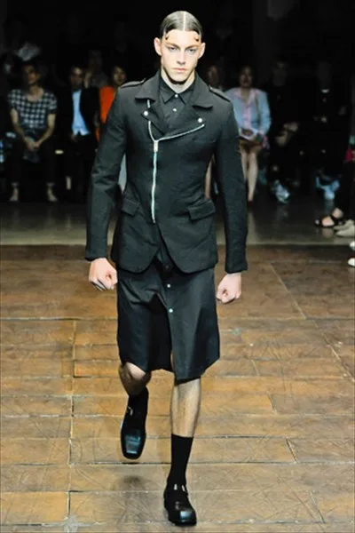 コムデギャルソンオムプリュス 2012春夏 LOOK 2