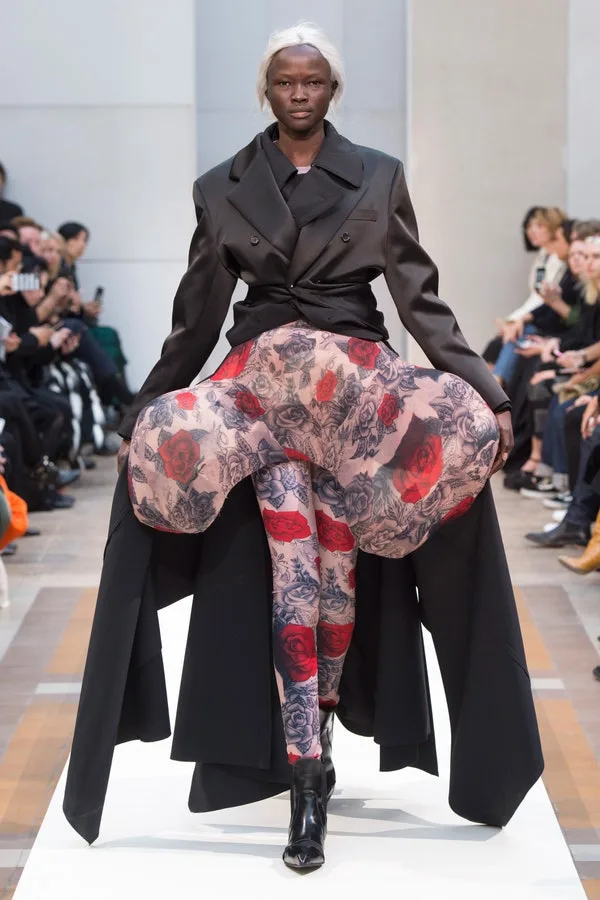 コムデギャルソン 2019春夏 LOOK 30