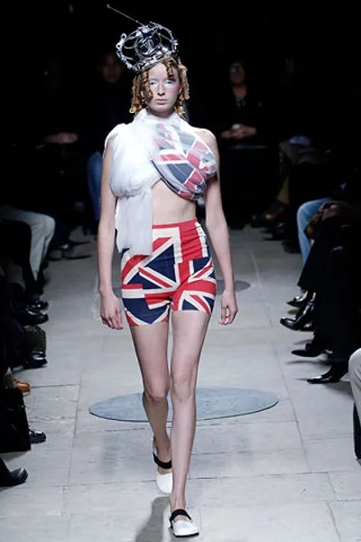 コムデギャルソン 2006春夏 LOOK 3