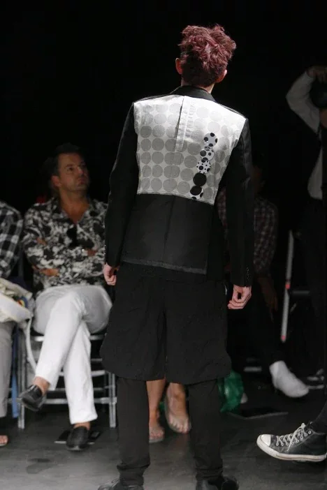 コムデギャルソンオムプリュス 2009春夏 LOOK 11 / VIEW 3