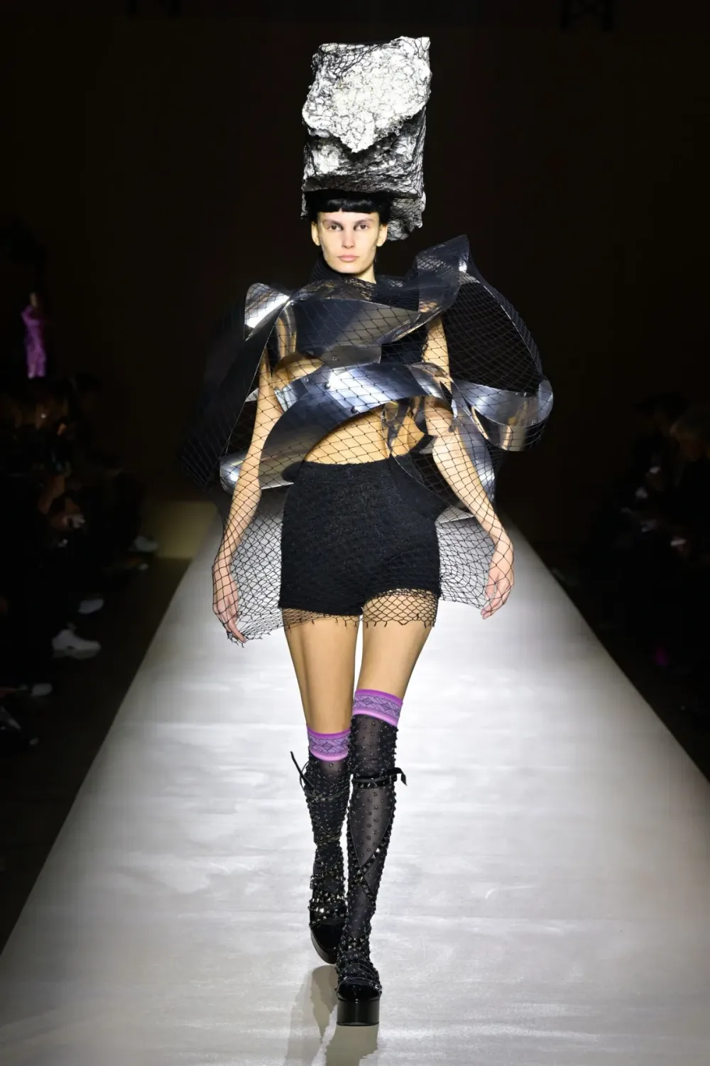 ノワールケイニノミヤ 2023年秋冬 LOOK 23