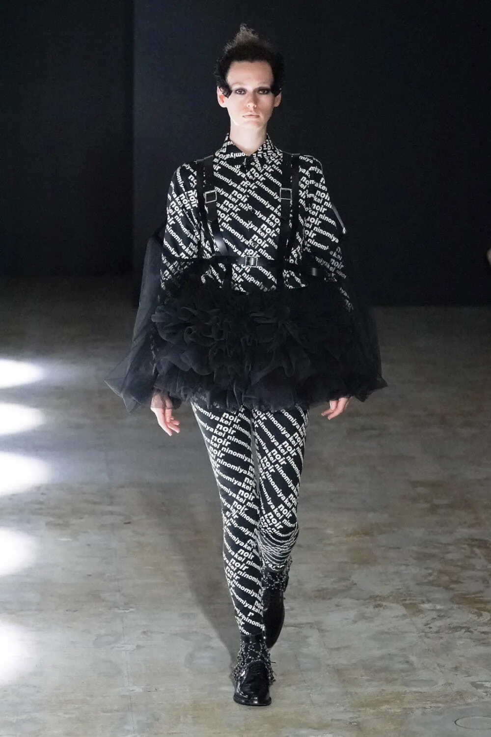 ノワールケイニノミヤ 2022年春夏 LOOK 11