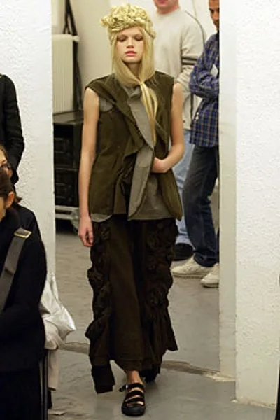 コムデギャルソン 2003春夏 LOOK 17