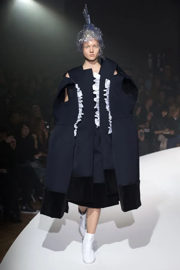 コムデギャルソン 2017春夏 LOOK 2
