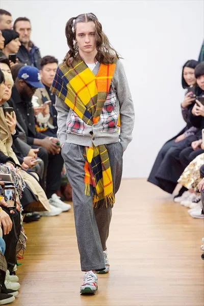 コムデギャルソンシャツ 2020秋冬 LOOK 37