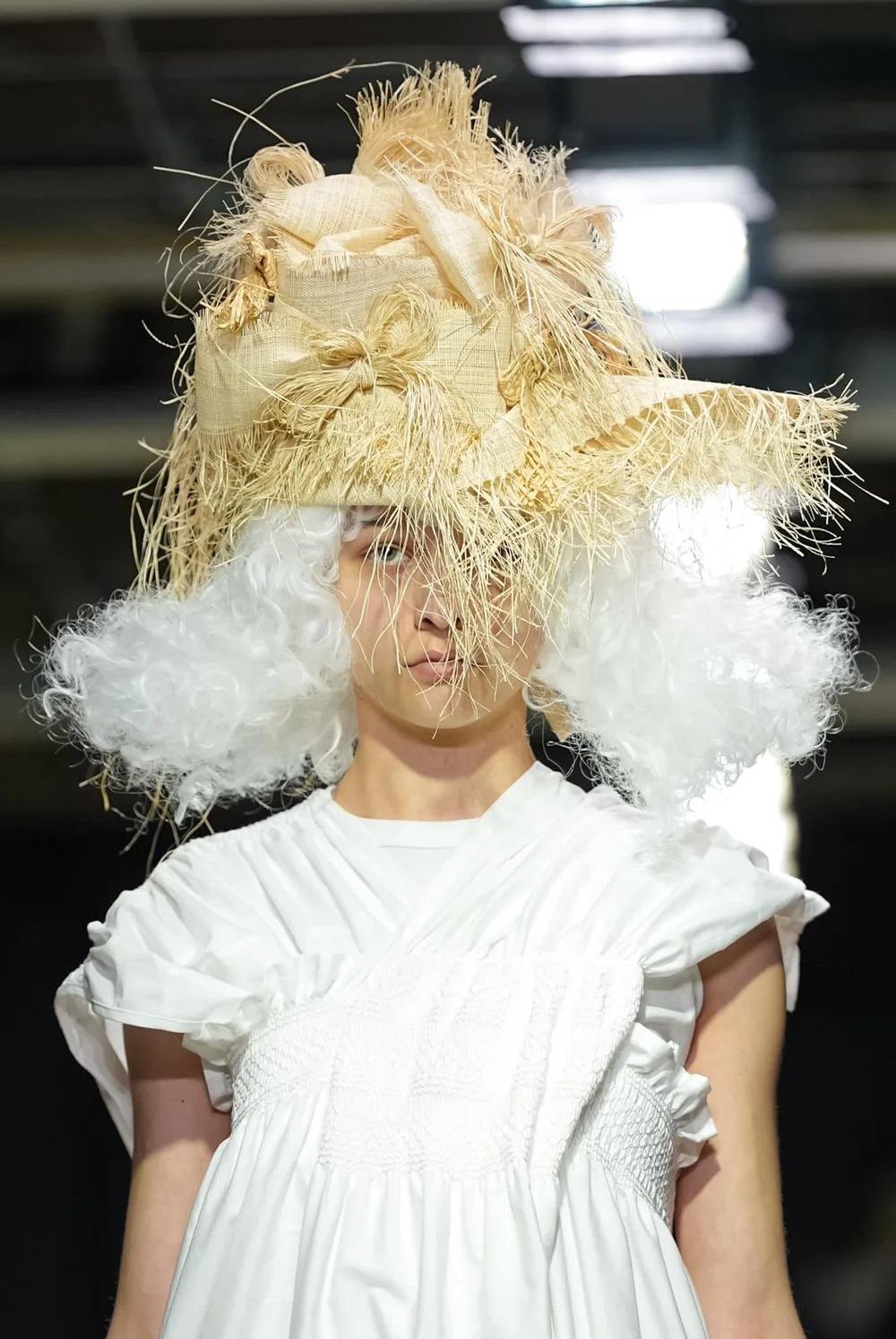 タオ 2027年春夏 LOOK 39 / VIEW 2