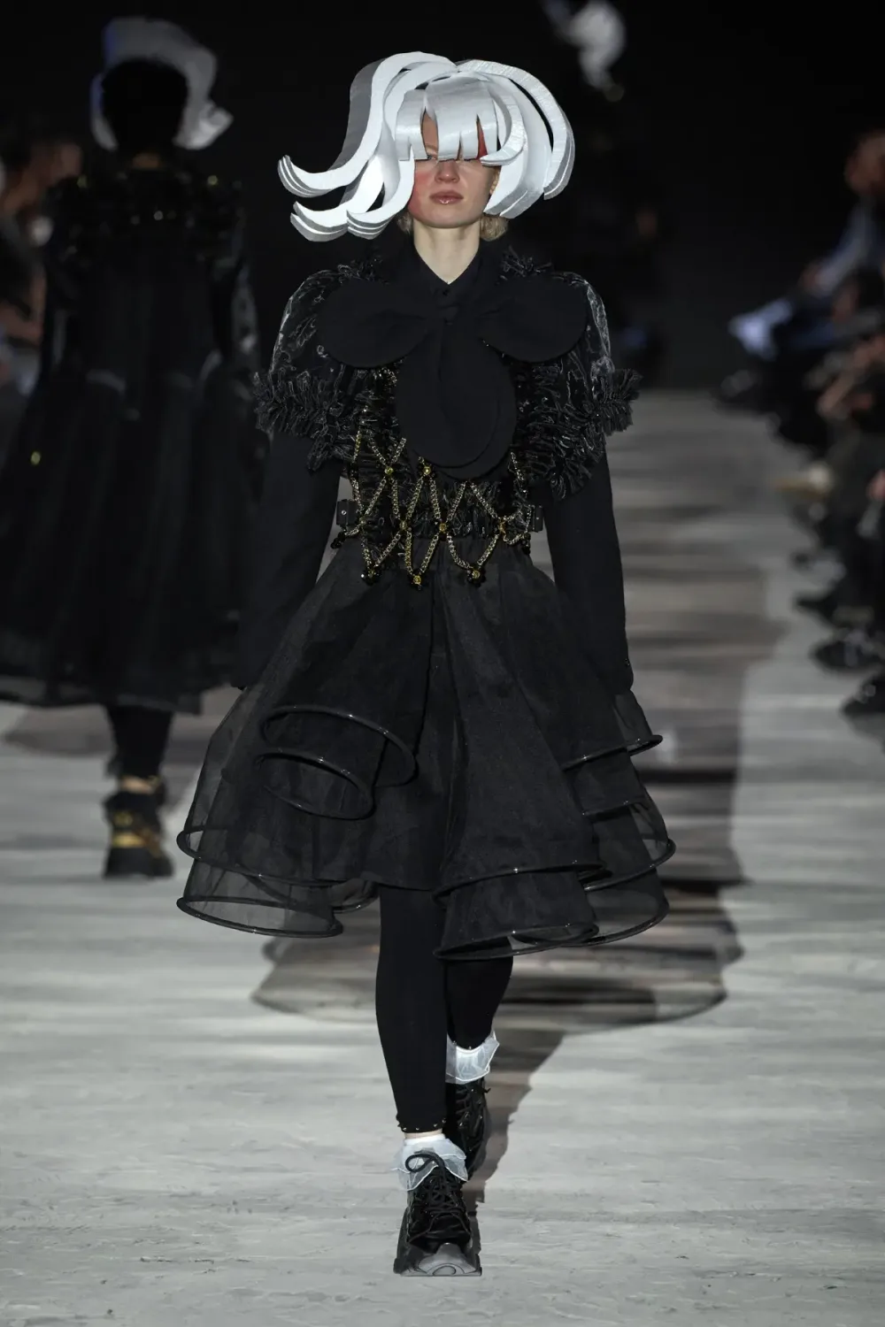 ノワールケイニノミヤ 2025年秋冬 LOOK 13