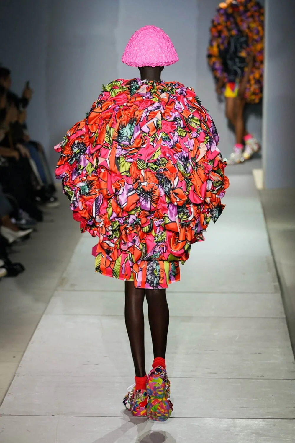 コムデギャルソン 2024年春夏 LOOK 1 / VIEW 4